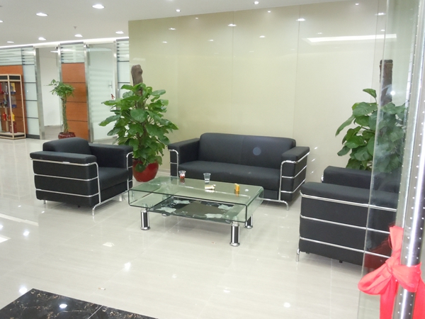 至尊鳳酒業(yè)接待區(qū)辦公家具 至尊鳳酒業(yè)接待區(qū)辦公家具