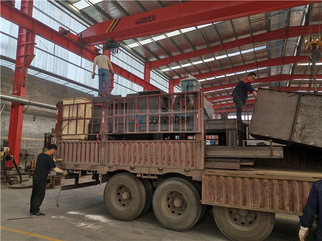 廢鋼破碎機1600型設(shè)備發(fā)貨現(xiàn)場