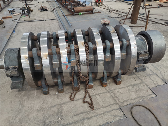 <a href='http://www.xlfefi.cn/psxl/4.html' target='_blank'><span>廢鋼破碎機(jī)</span></a><a href='http://www.xlfefi.cn/scxc/1572.html' target='_blank'><span>錘頭</span></a>