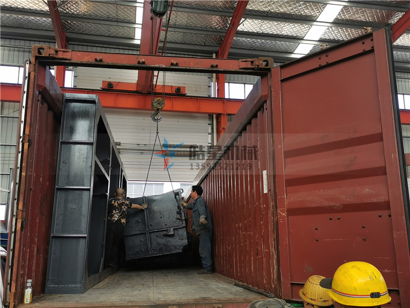 <a href='http://www.xlfefi.cn/feilv/1660.html' target='_blank'><span>斷橋鋁破碎機(jī)</span></a>設(shè)備出口網(wǎng)南非客戶